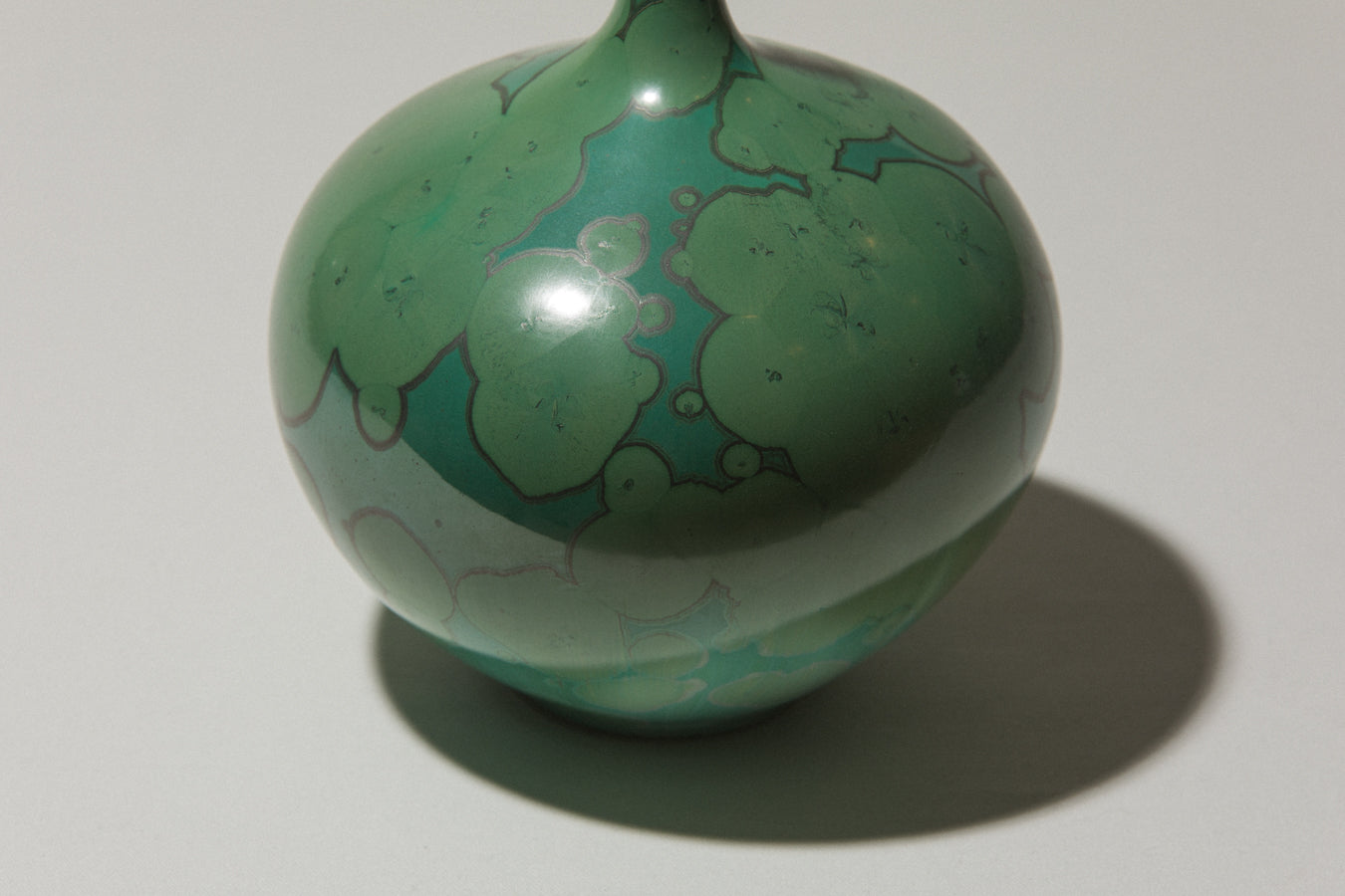 Porcelain VASE with green crystalline-glaze