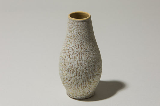 Ceramic VASE with white textured crackle glaze