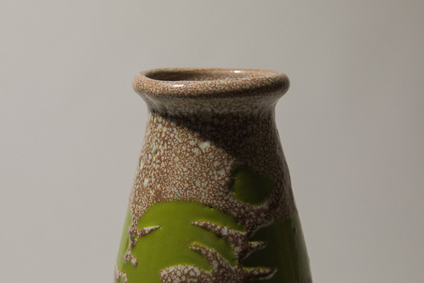 Vintage ceramic cigar VASE