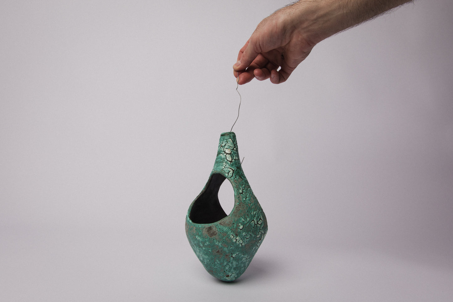 Béla Mihály HANGING POT _ 1446