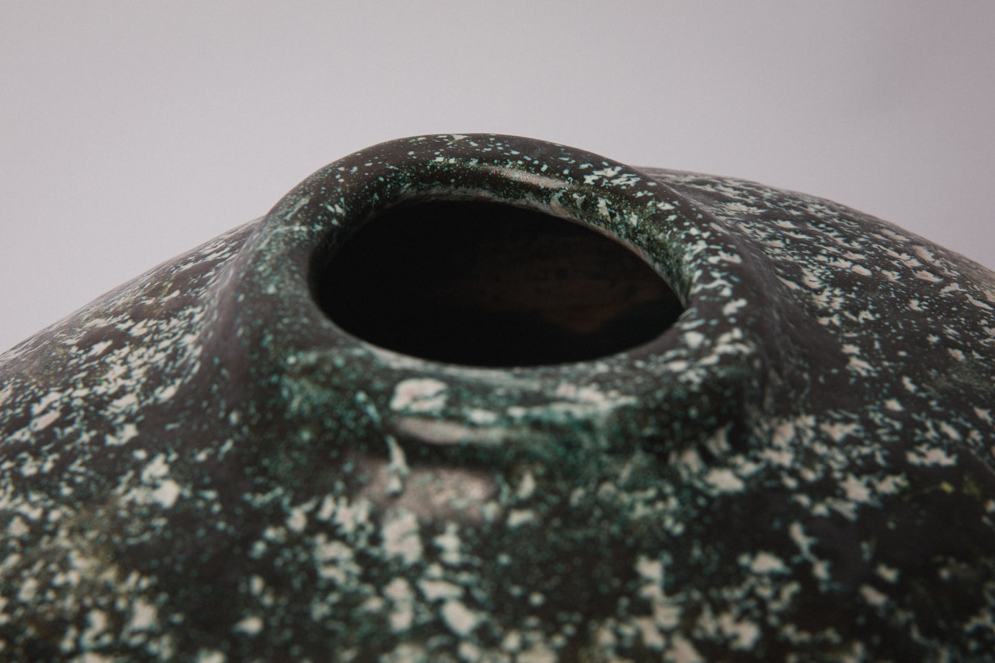 István Gádor VASE _ 1460