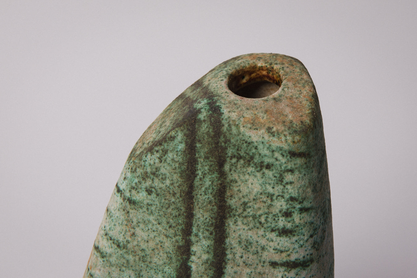 Pebble VASE by Ágoston Simó _ 1337