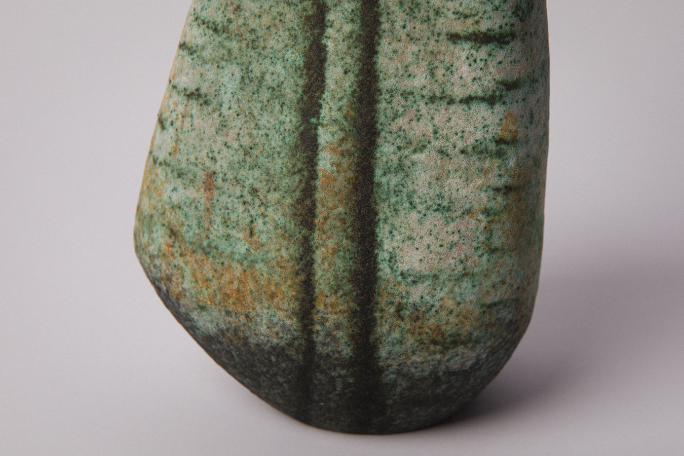 Pebble VASE by Ágoston Simó _ 1337