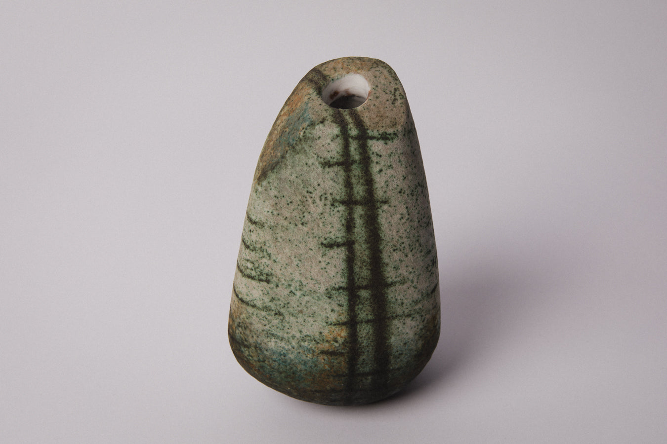 Pebble VASE by Ágoston Simó _ 1340