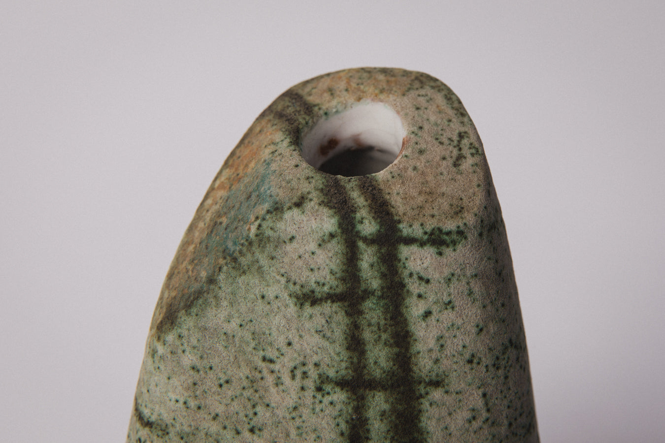Pebble VASE by Ágoston Simó _ 1340