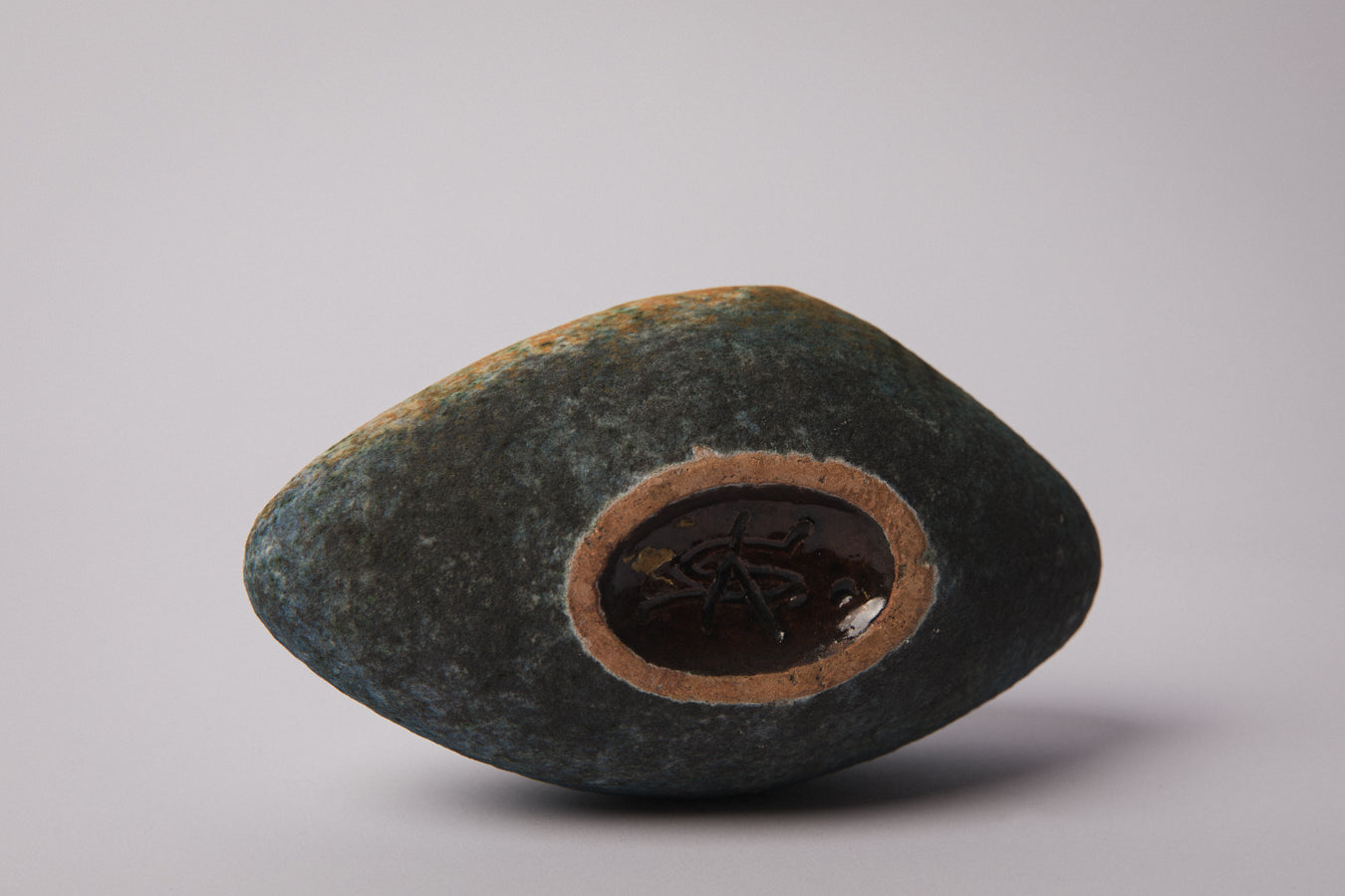 Reclining Pebble VASE by Ágoston Simó _ 1342