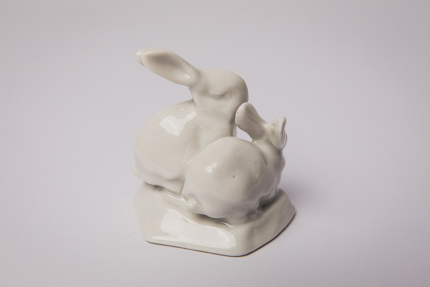 White Hollóháza RABBIT FIGURINE _ 1476