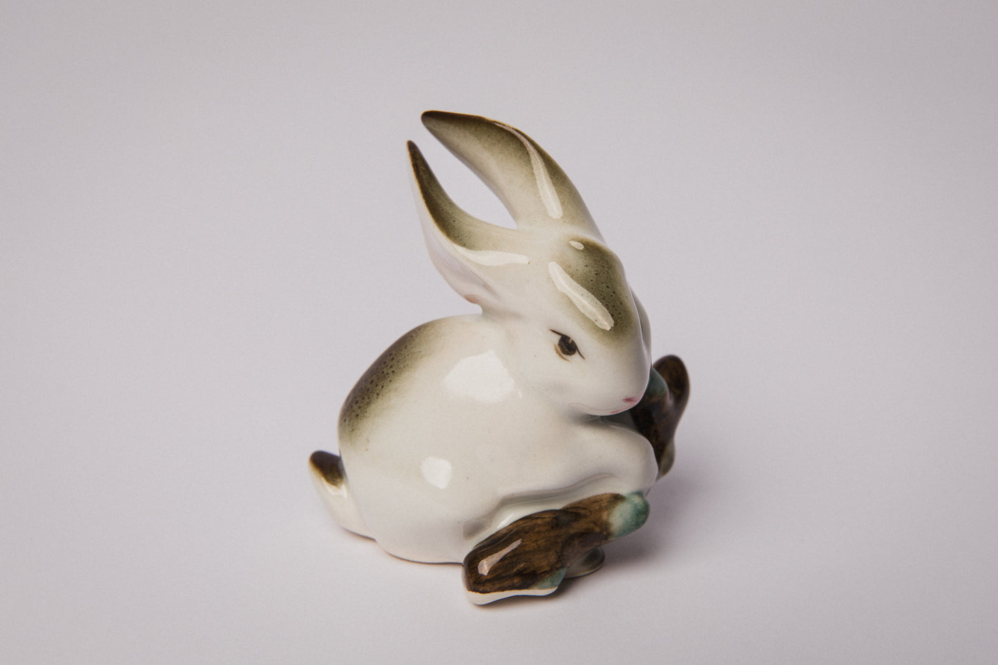 Zsolnay RABBIT with wooden log FIGURINE  _ 1478