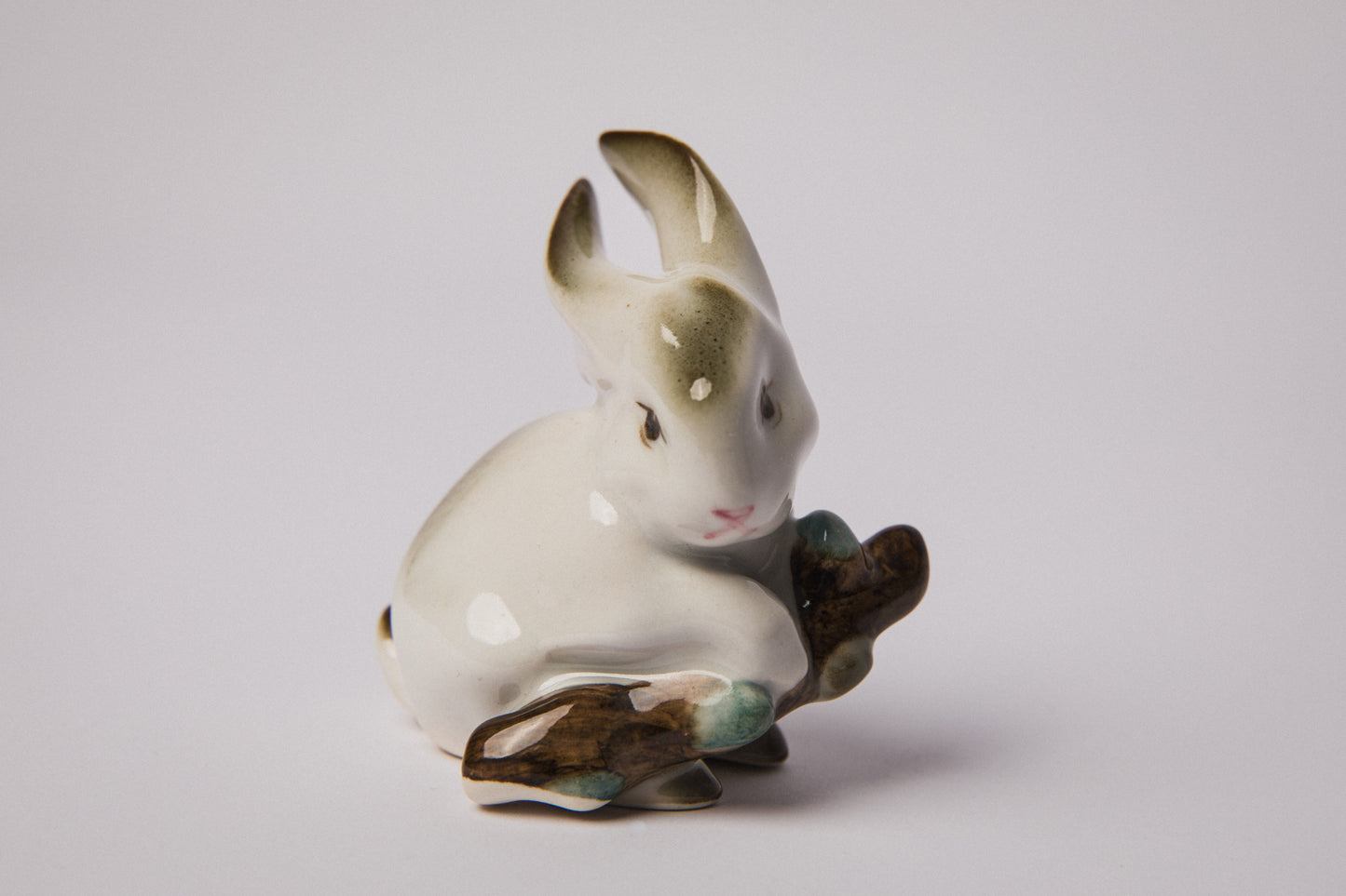 Zsolnay RABBIT with wooden log FIGURINE  _ 1478