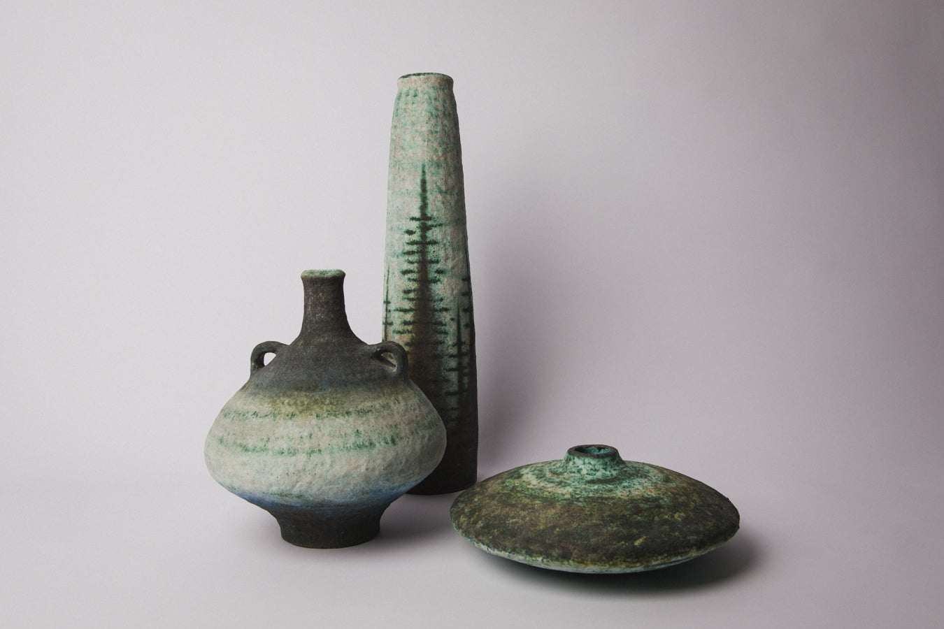 Discus VASE by Ágoston Simó _ 1347
