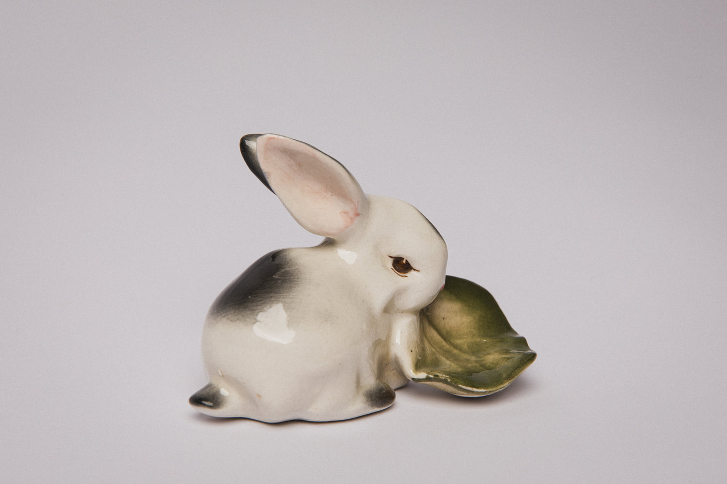 Zsolnay RABBIT FIGURINE with salad _ 1488