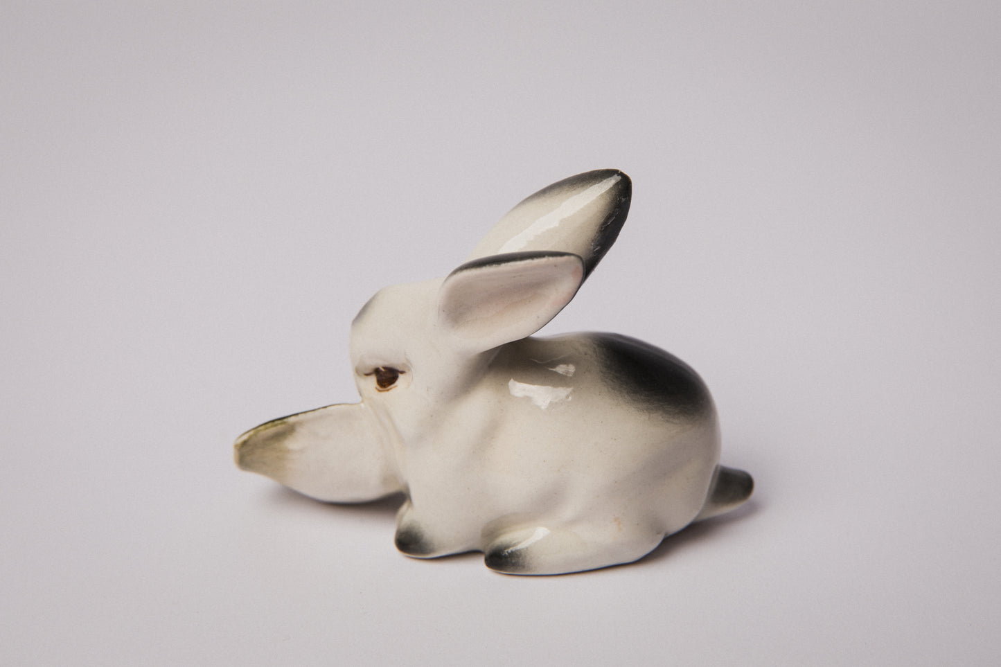 Zsolnay RABBIT FIGURINE with salad _ 1488