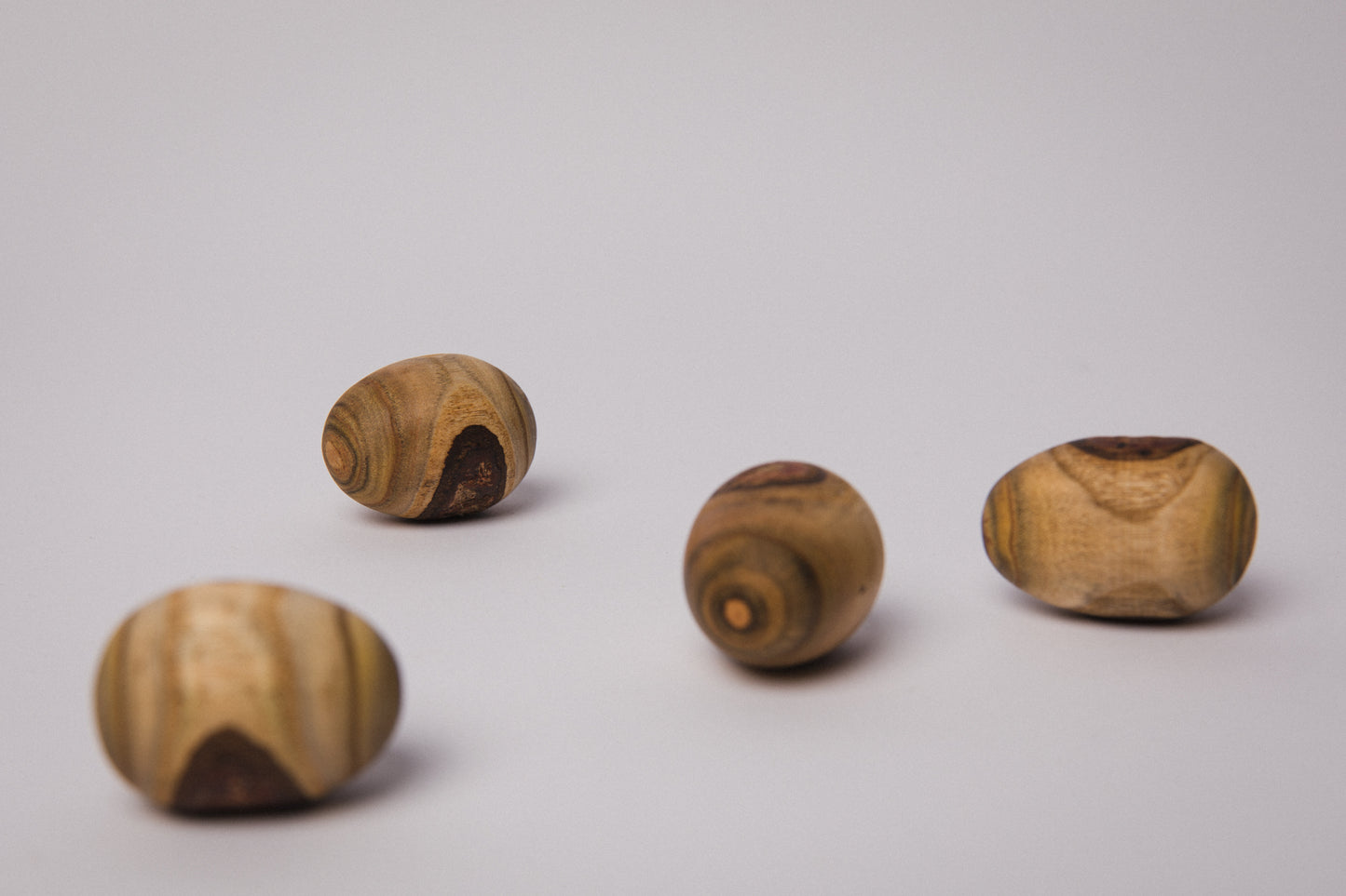 Set of four wooden EGGS small _ 1494