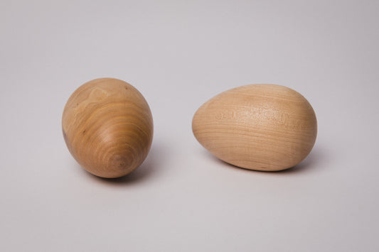 Set of two wooden EGGS large _ 1499