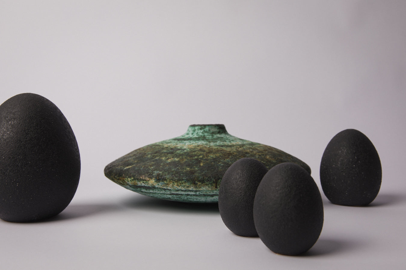 Ceramic EGG large _ 1370