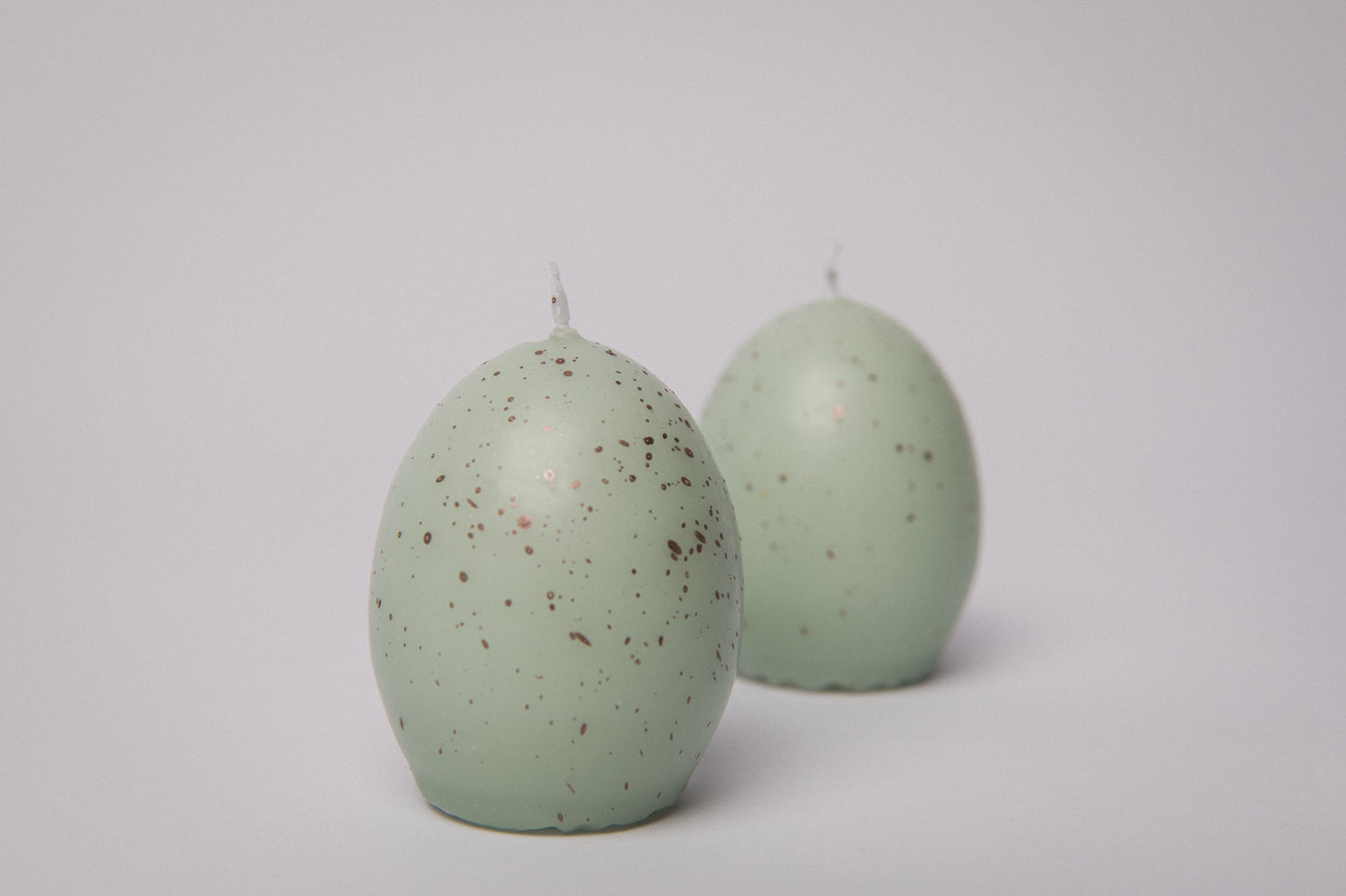 Egg-shaped CANDLE teal