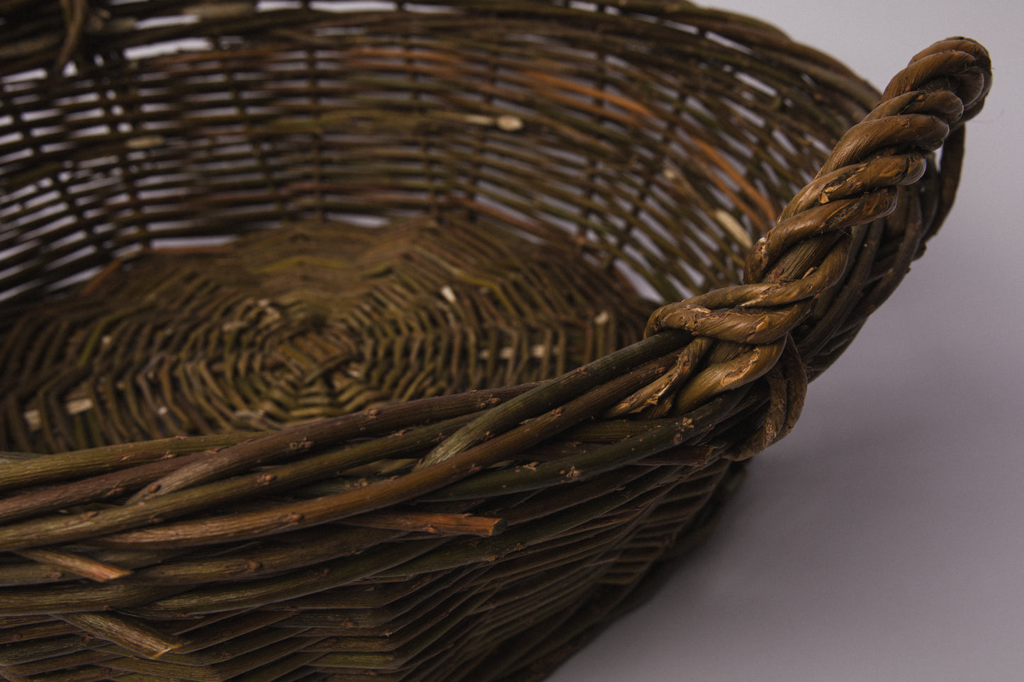 Willow BASKET large _ 1555