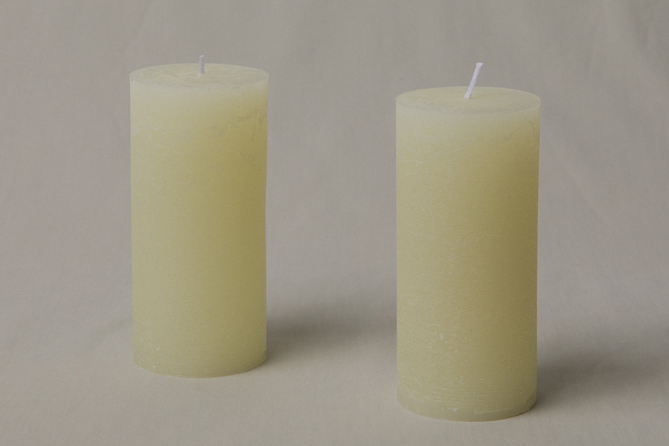 Pack of two cylindrical CANDLE M