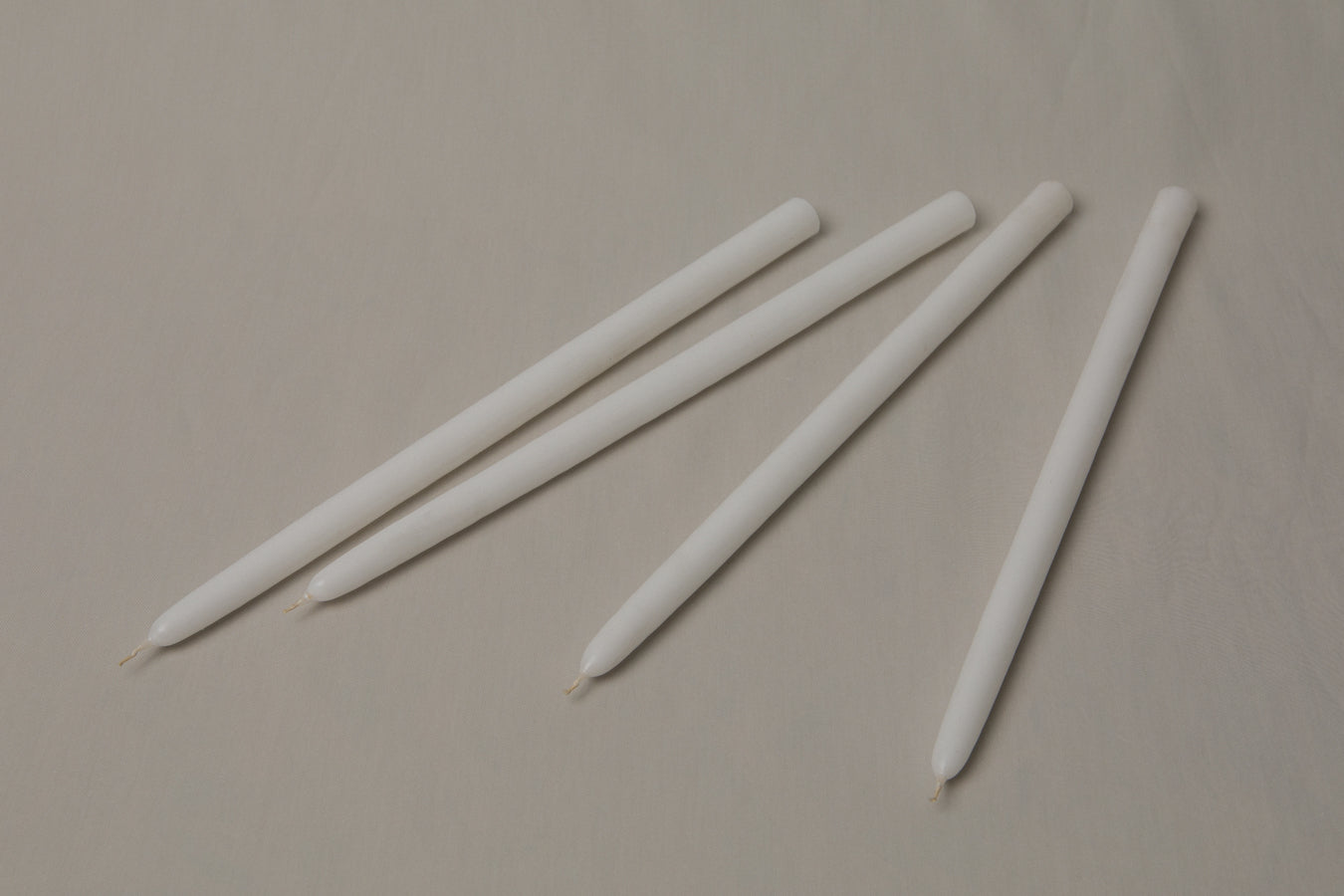 Pack of four straight CANDLE L