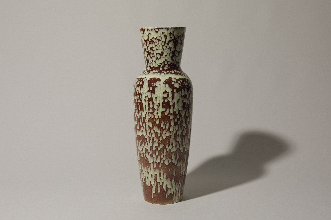 Rust brown-white VASE