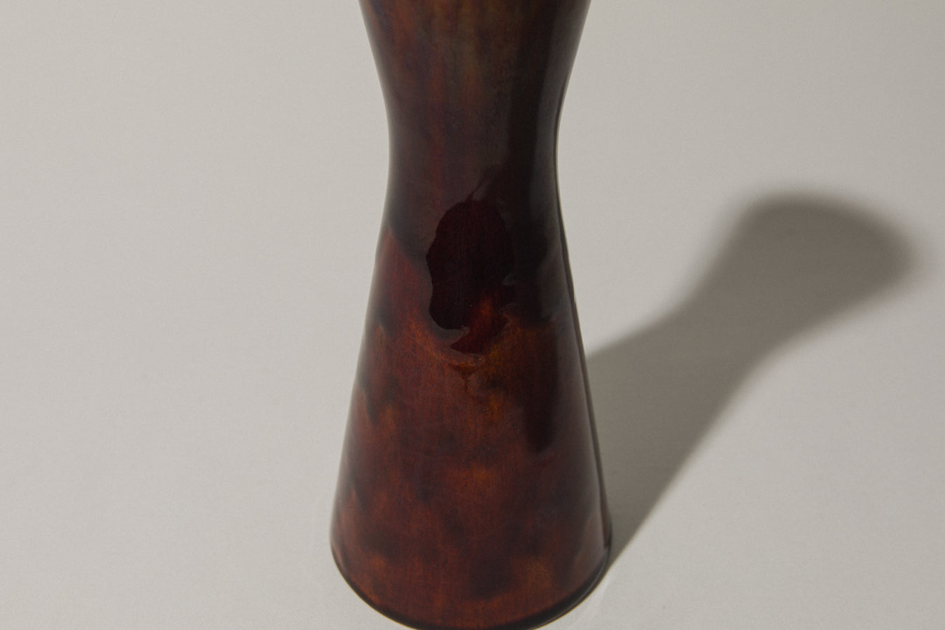 Hourglass faience VASE _ 382