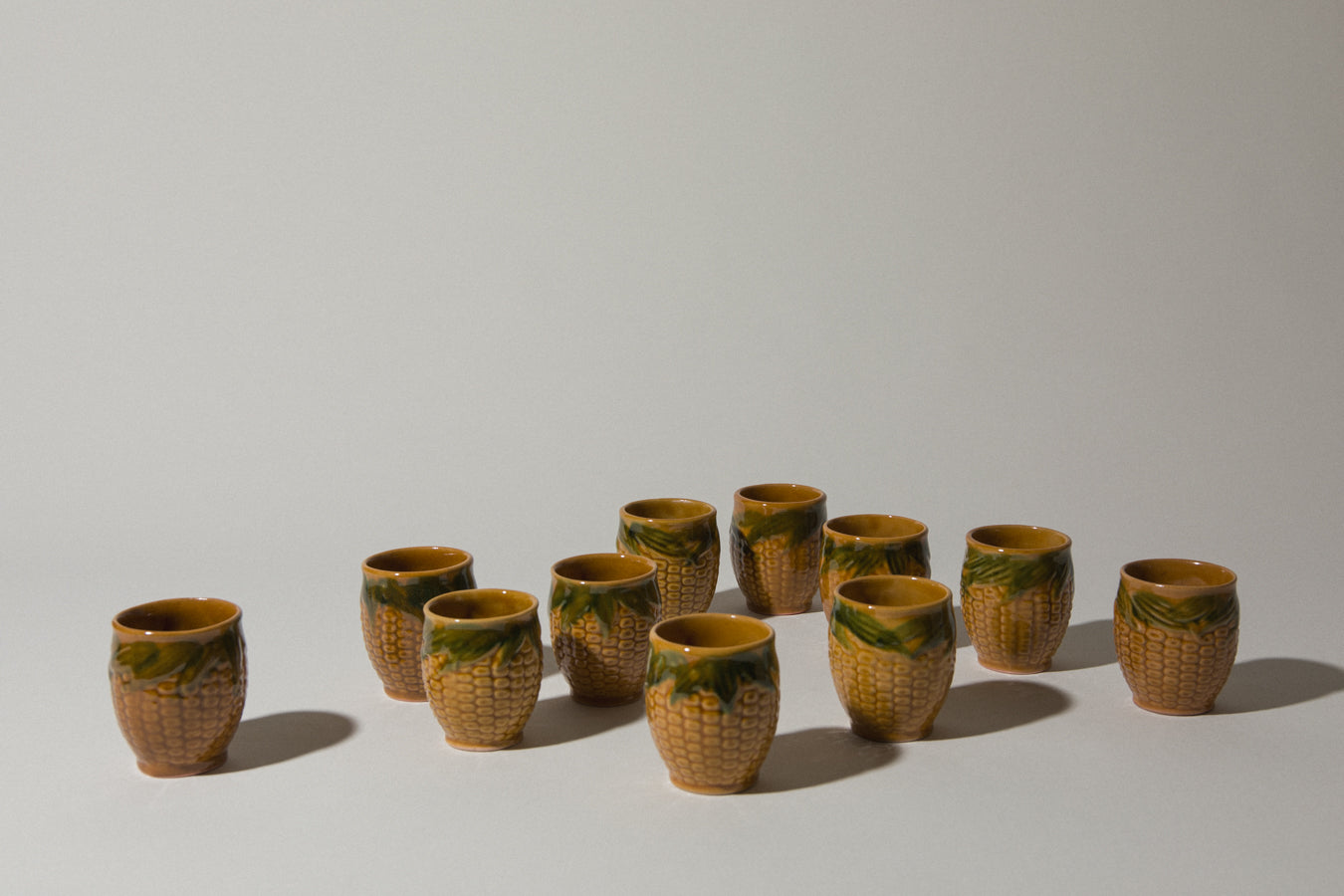 Set of eleven corn TUMBLERS _ 529