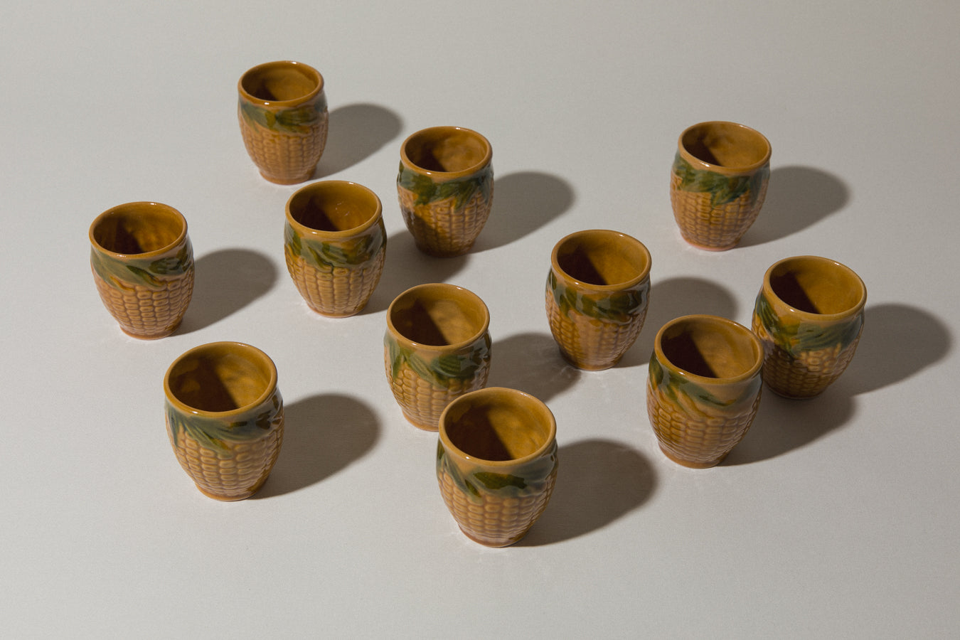 Set of eleven corn TUMBLERS _ 534