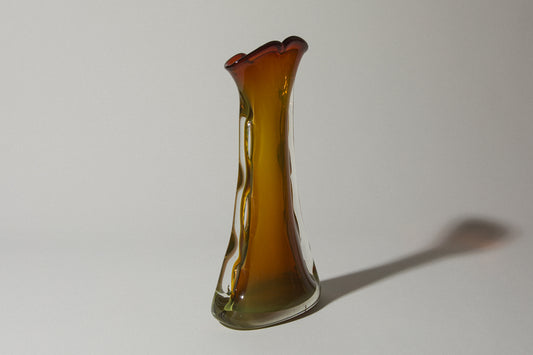 Shark fin VASE