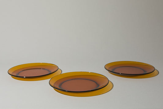 Set of three amber DINNER PLATES