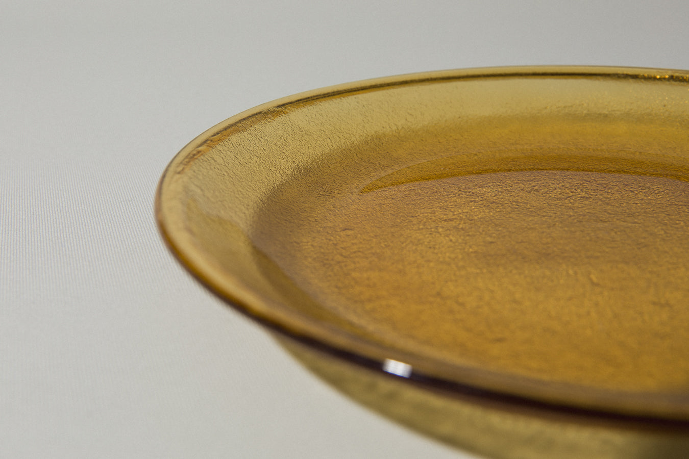 Amber glass DINNER PLATE